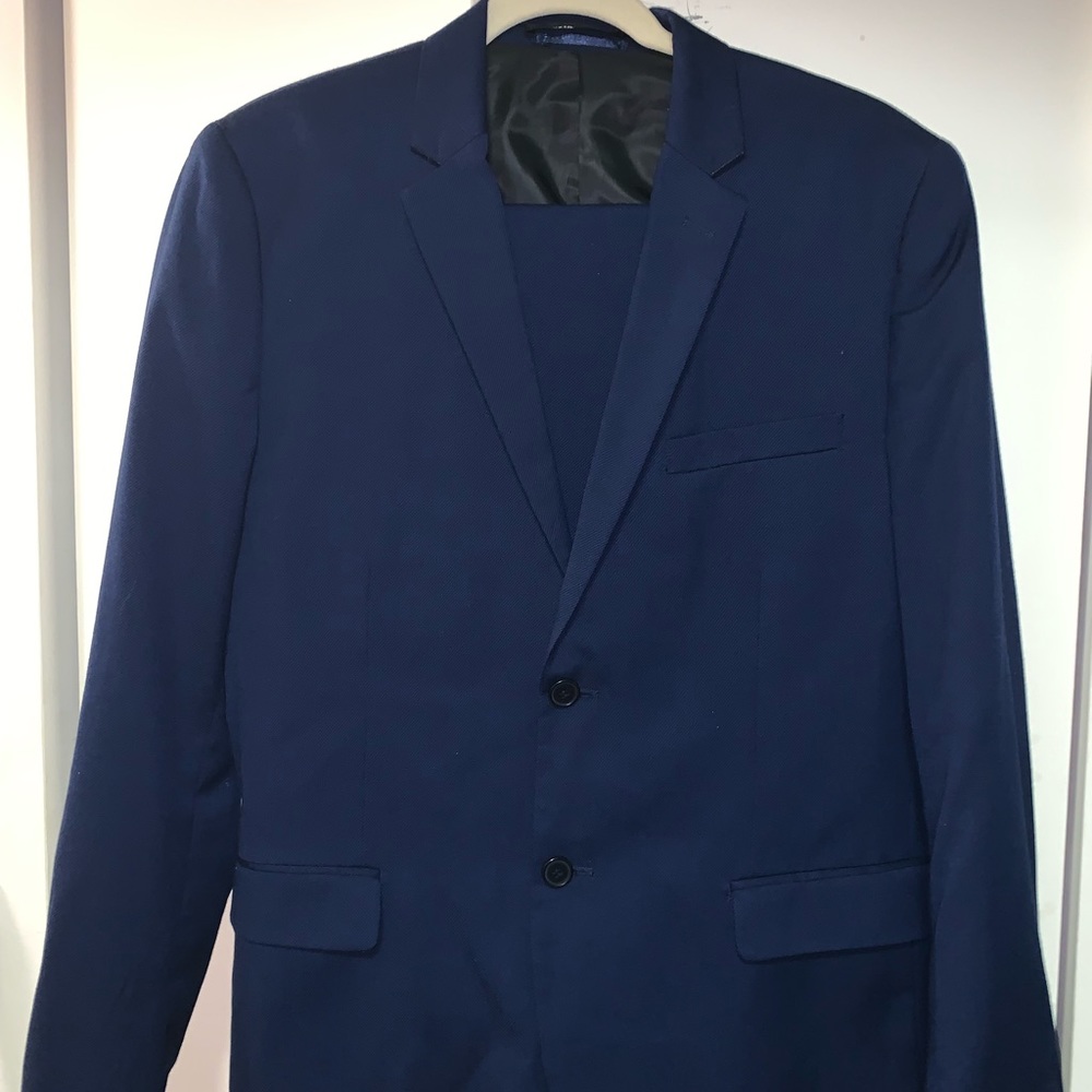 H&M Bright blue men’s suit